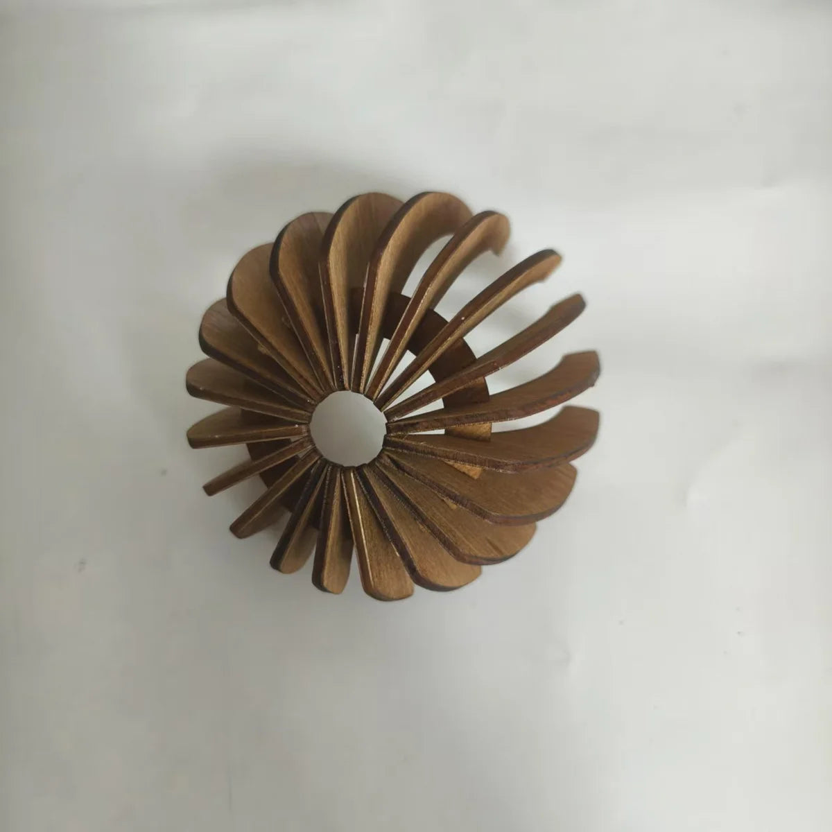 Bougeoir lotus en bois fait main