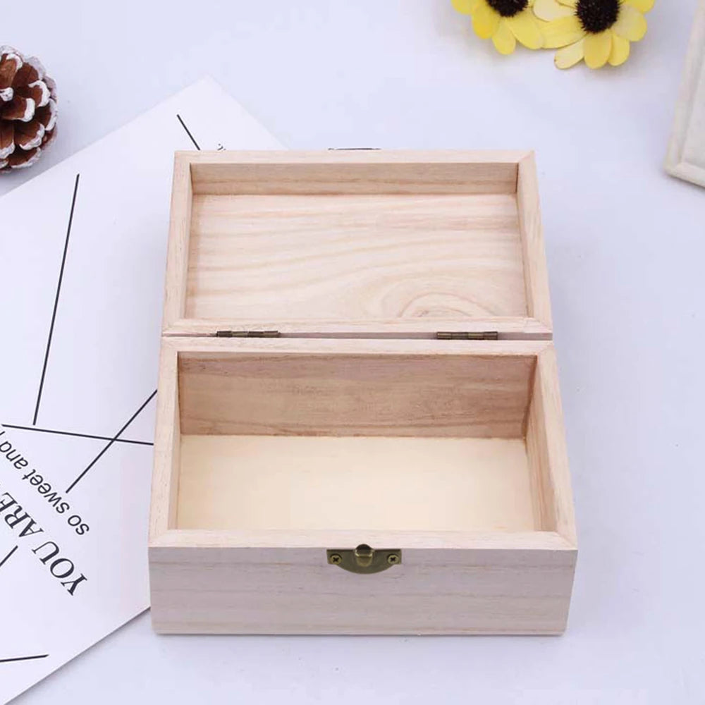 Boîte en bois à couvercle