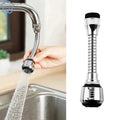 Rallonge de robinet orientable en inox montée sur un robinet de cuisine