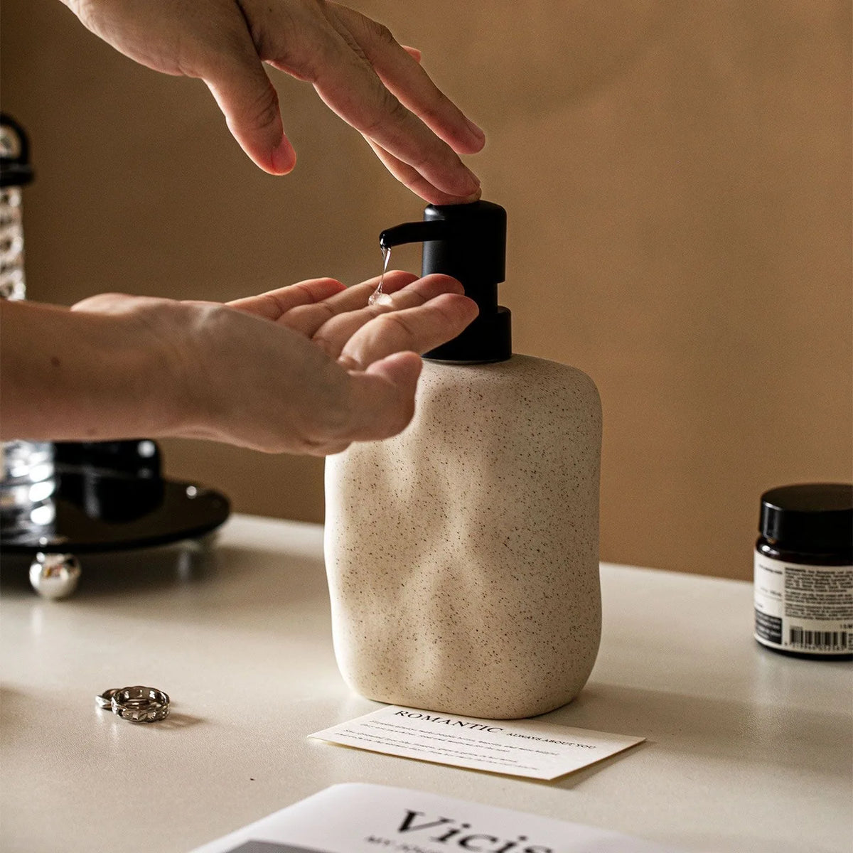 Distributeur de savon céramique wabi-sabi