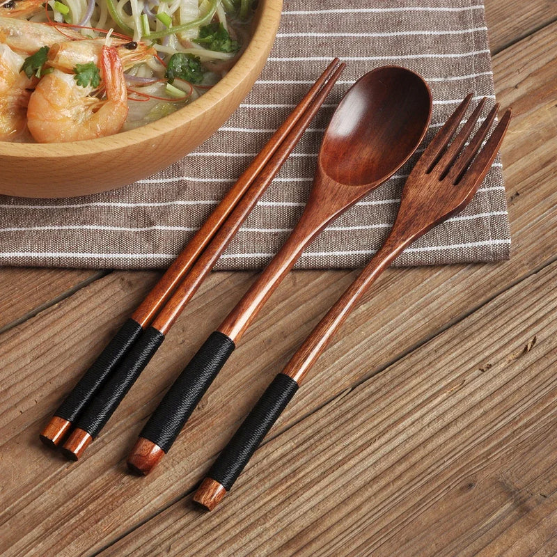 Set de couverts en bois (3 pièces)