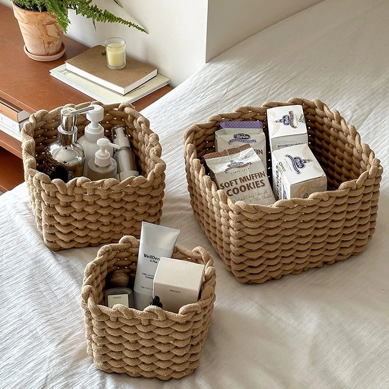 Grand panier en corde de coton fait main